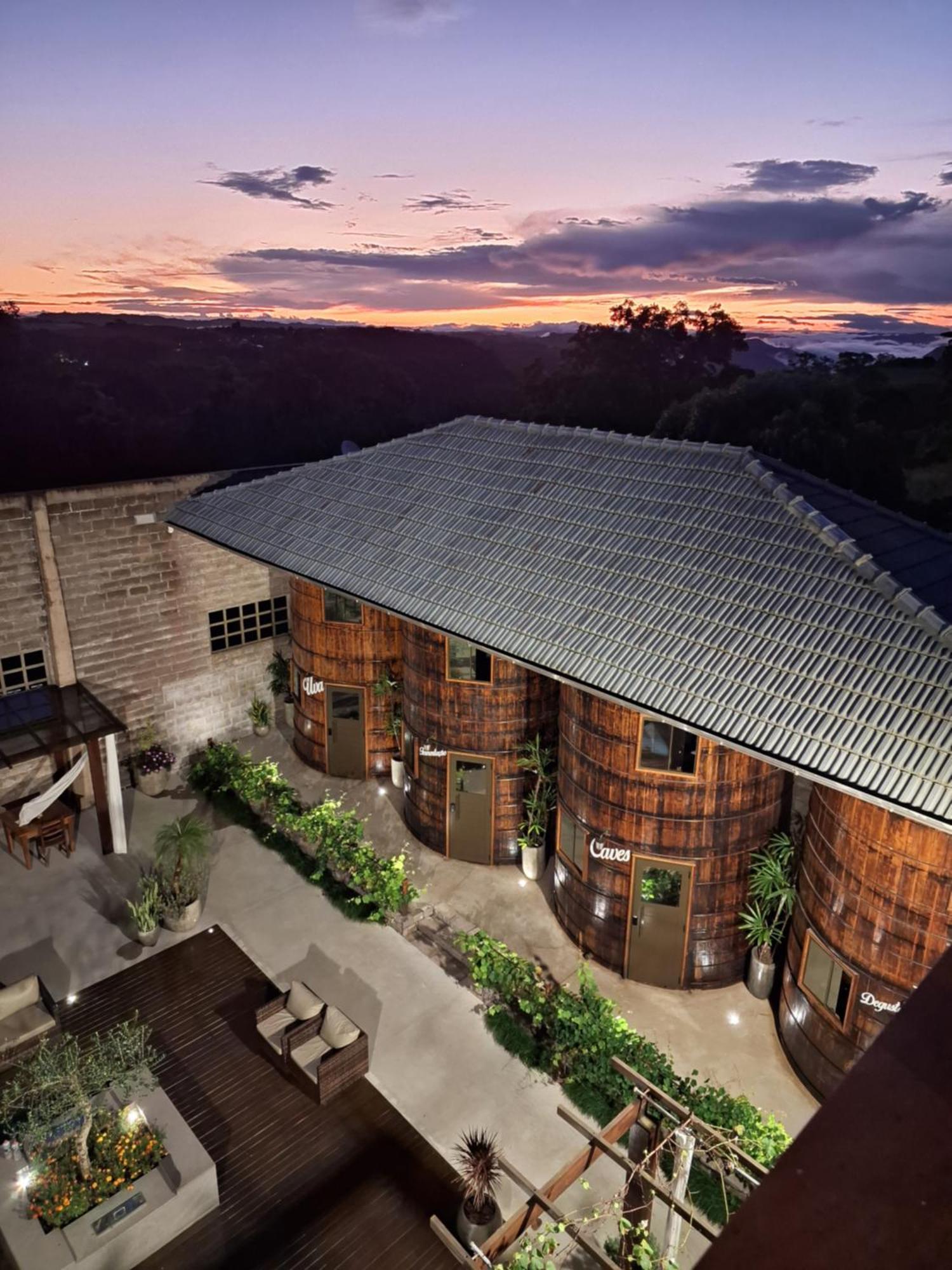 Villa Vinicolla Hospedagem Conceito Bento Gonçalves Exteriör bild
