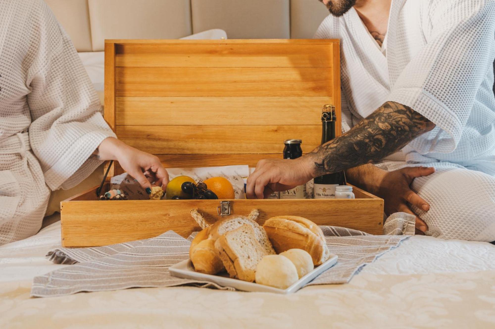 Villa Vinicolla Hospedagem Conceito Bento Gonçalves Exteriör bild