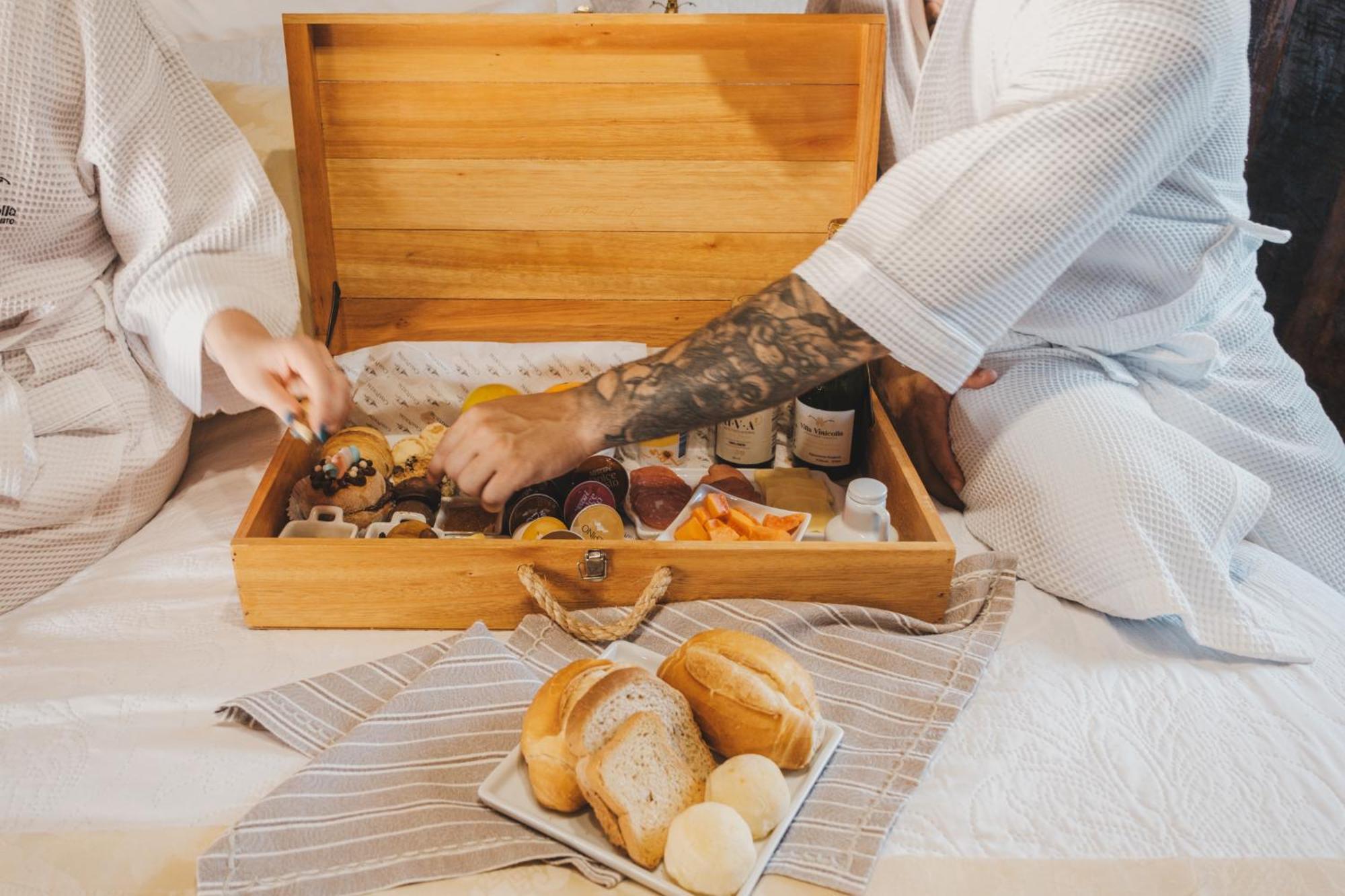 Villa Vinicolla Hospedagem Conceito Bento Gonçalves Exteriör bild