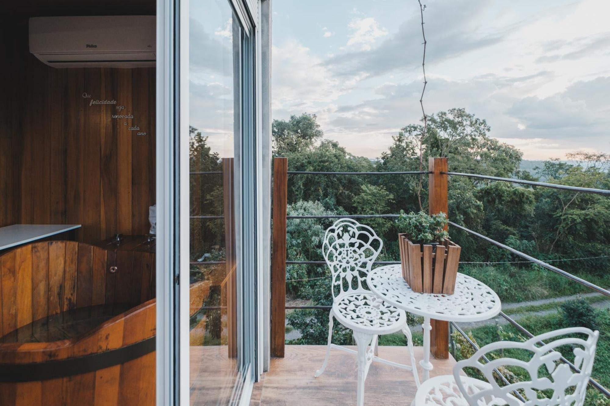 Villa Vinicolla Hospedagem Conceito Bento Gonçalves Exteriör bild